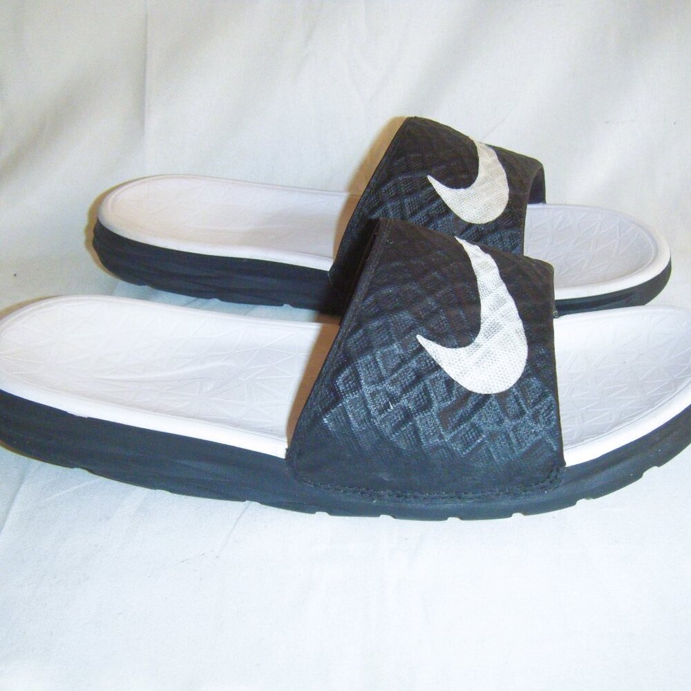 Nike Black and White Women's Slides
